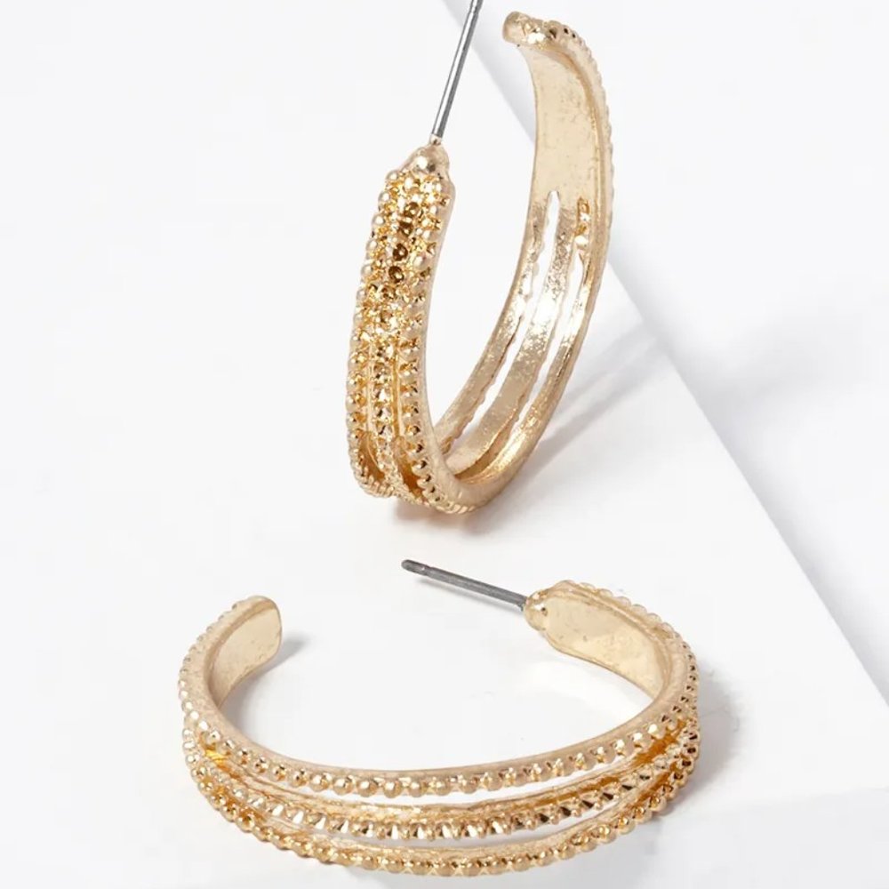 TEXTURED METAL 30 MM OPEN HOOP EARRING  FASHION PIECE